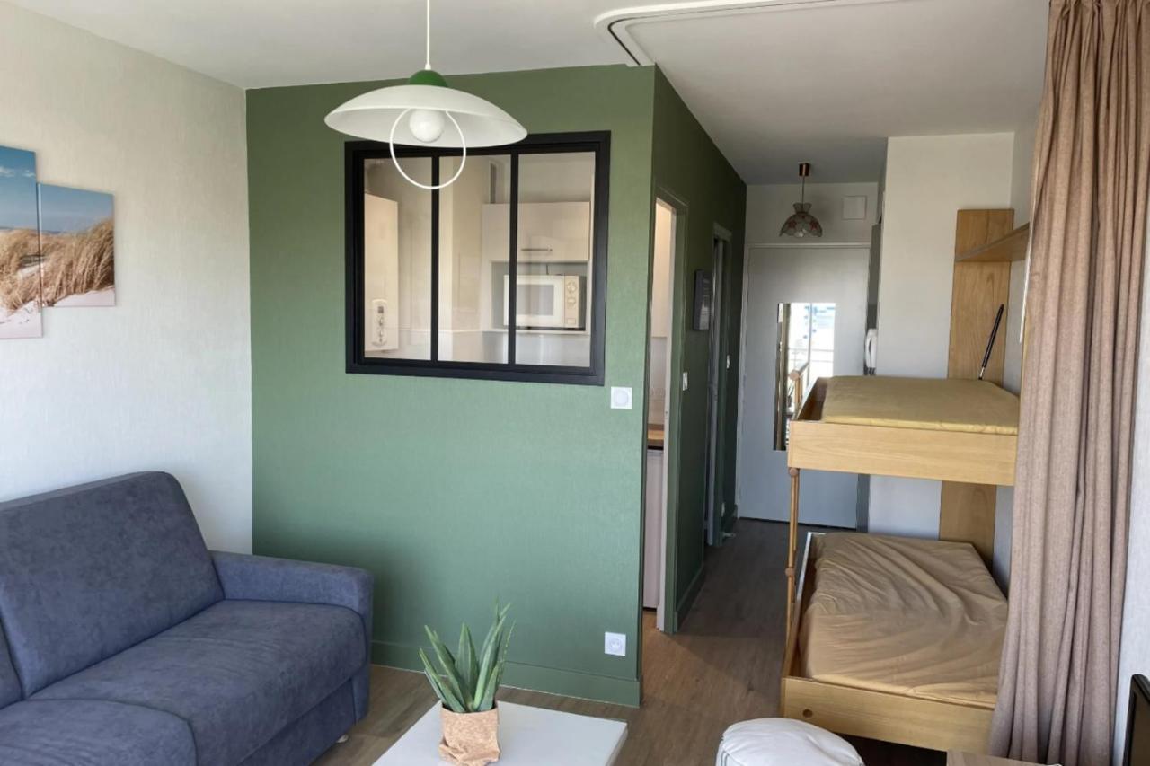 Pretty And Bright Studio With View On The Harbor Les Sables-dʼOlonne Exteriör bild